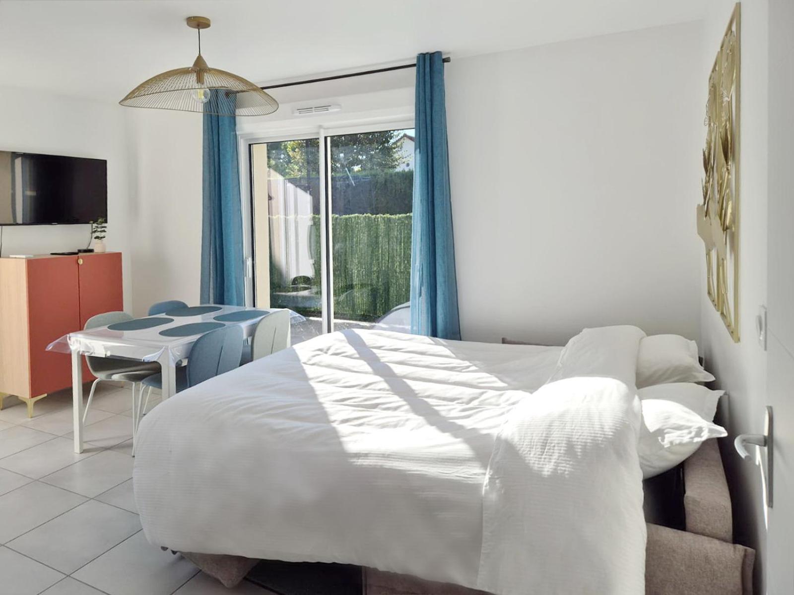 Isles-lès-Villenoy Ticya Lodge 10 Minutes Parc Disneyland Maison Neuve Independante Jusqu'A 5 Voyageurs Lit Bebe 2 Places Parking Ferme מראה חיצוני תמונה