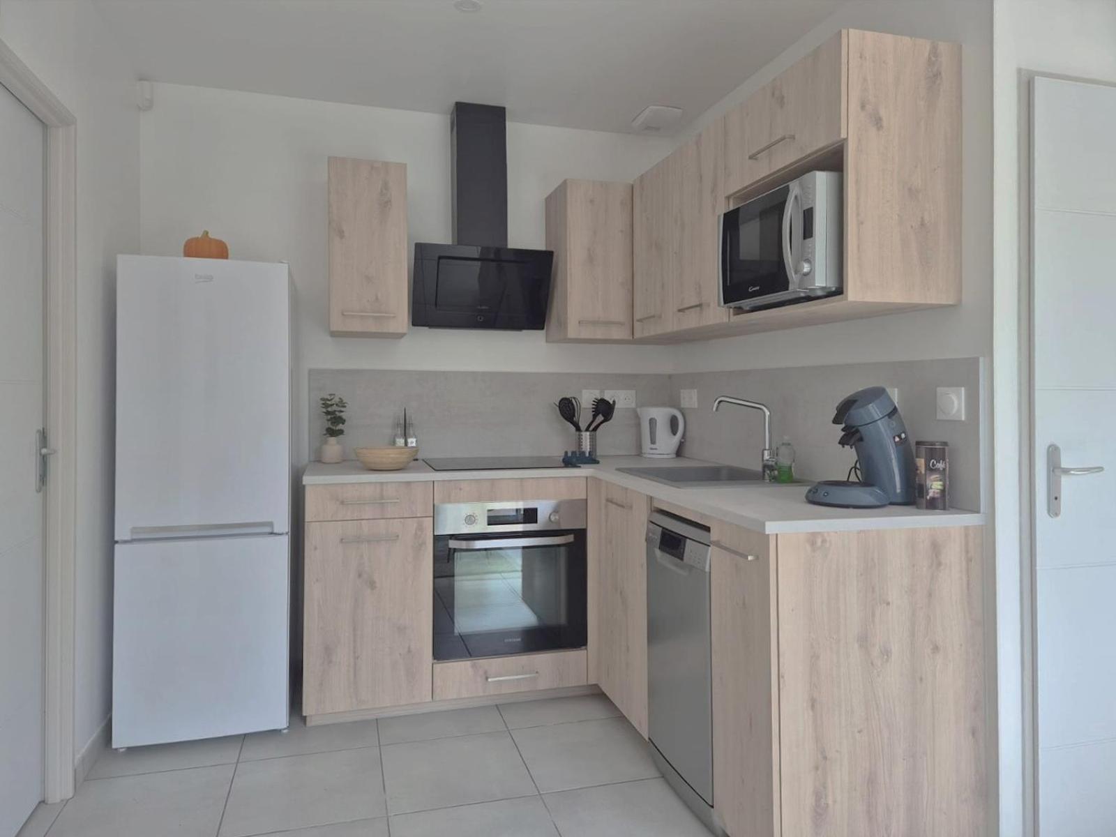 Isles-lès-Villenoy Ticya Lodge 10 Minutes Parc Disneyland Maison Neuve Independante Jusqu'A 5 Voyageurs Lit Bebe 2 Places Parking Ferme מראה חיצוני תמונה